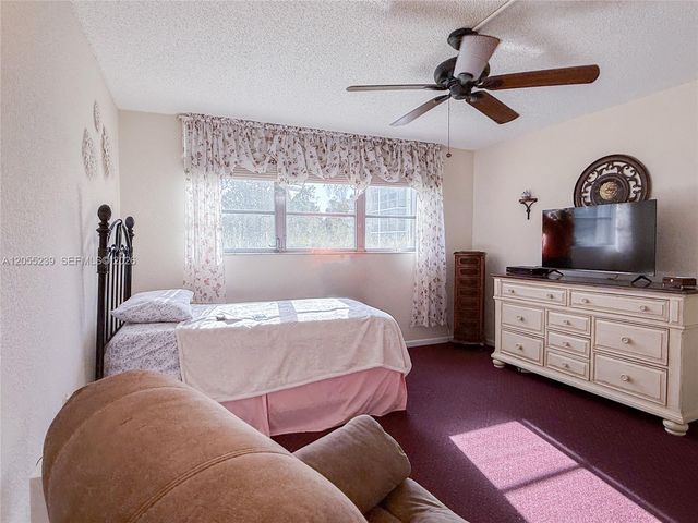 9420 S Hollybrook Lake Drive 108, Pembroke Pines, FL 33025