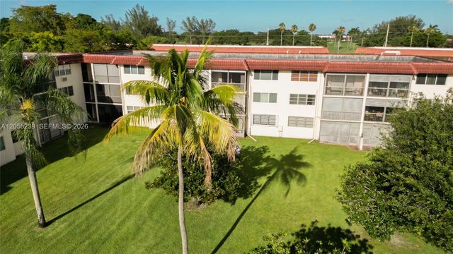 9420 S Hollybrook Lake Drive 108, Pembroke Pines, FL 33025