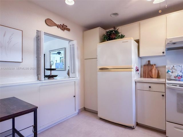 9420 S Hollybrook Lake Drive 108, Pembroke Pines, FL 33025