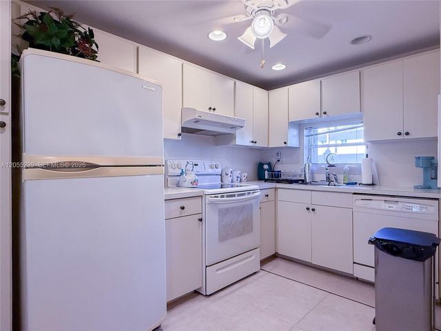 9420 S Hollybrook Lake Drive 108, Pembroke Pines, FL 33025