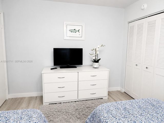 9420 Poinciana Pl 417, Davie, FL 33324