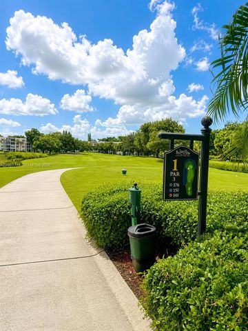 9420 Poinciana Pl 417, Davie, FL 33324