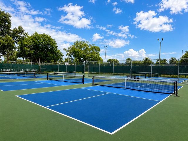 9420 Poinciana Pl 417, Davie, FL 33324