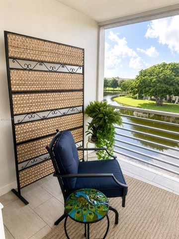 9420 Poinciana Pl 417, Davie, FL 33324