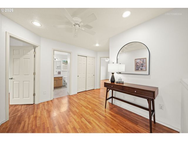 910 Ne 4TH Ave, Hillsboro, OR 97124