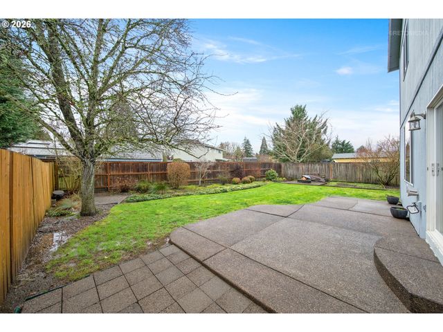 910 Ne 4TH Ave, Hillsboro, OR 97124