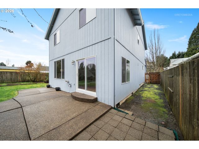 910 Ne 4TH Ave, Hillsboro, OR 97124