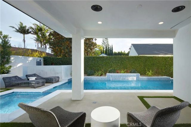 1312 Dover Drive, Newport Beach, CA 92660