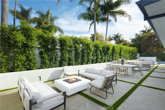 1312 Dover Drive, Newport Beach, CA 92660