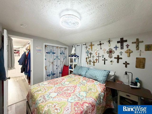 5443 Pioneers Boulevard, Lincoln, NE 68506