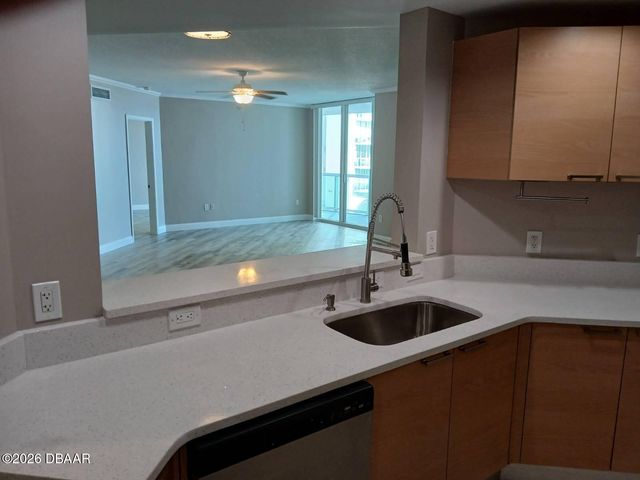 231 Riverside Dr Unit 308, Holly Hill, FL 32117