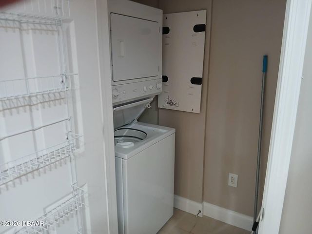 231 Riverside Dr Unit 308, Holly Hill, FL 32117