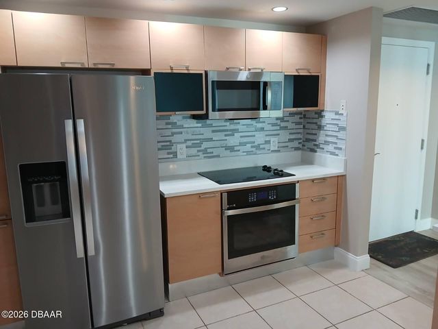 231 Riverside Dr Unit 308, Holly Hill, FL 32117