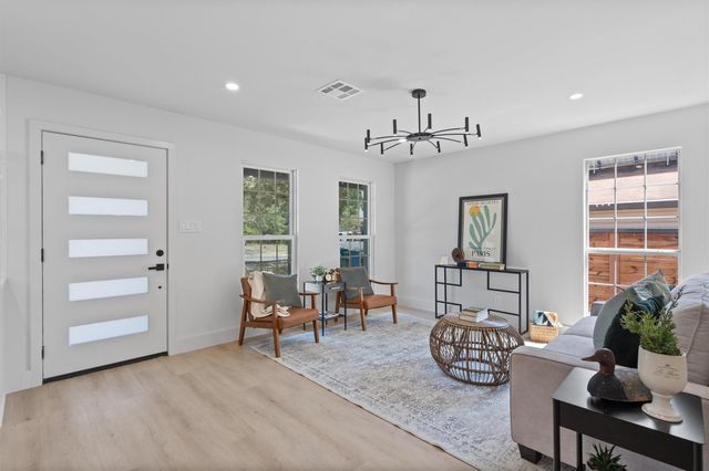 903 Cardiff DR, Austin, TX 78745