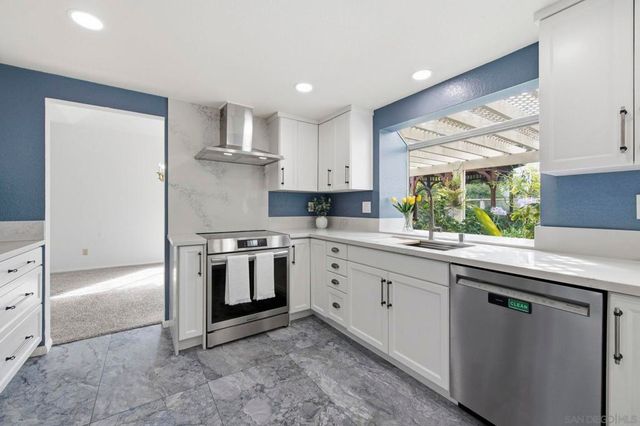 13906 Royal Dornoch Sq, San Diego, CA 92128