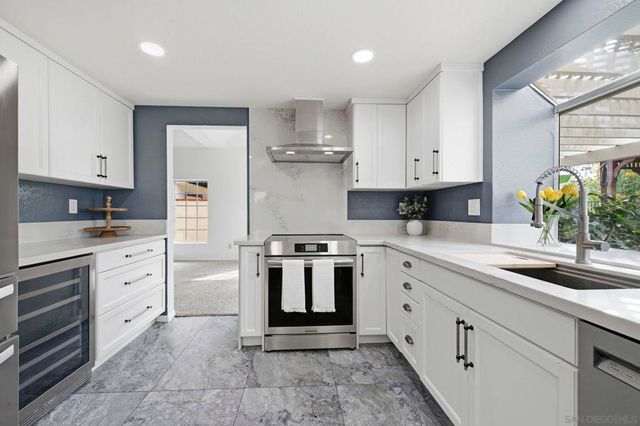 13906 Royal Dornoch Sq, San Diego, CA 92128