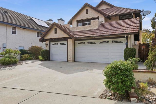 13906 Royal Dornoch Sq, San Diego, CA 92128