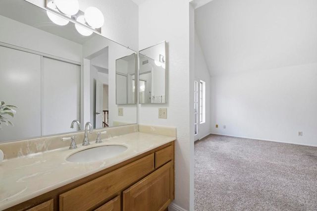 13906 Royal Dornoch Sq, San Diego, CA 92128