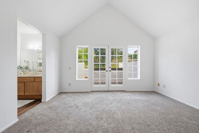 13906 Royal Dornoch Sq, San Diego, CA 92128