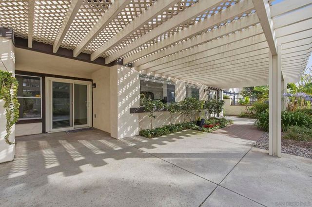13906 Royal Dornoch Sq, San Diego, CA 92128