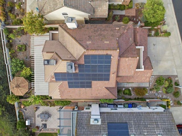 13906 Royal Dornoch Sq, San Diego, CA 92128
