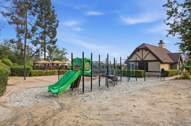 13906 Royal Dornoch Sq, San Diego, CA 92128