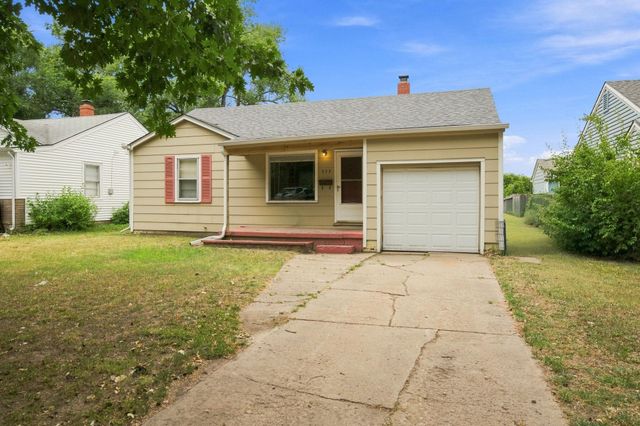 923 N Belmont Ave, Wichita, KS 67208