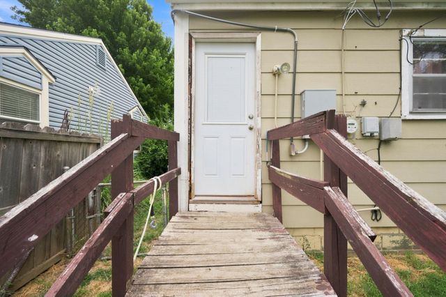 923 N Belmont Ave, Wichita, KS 67208