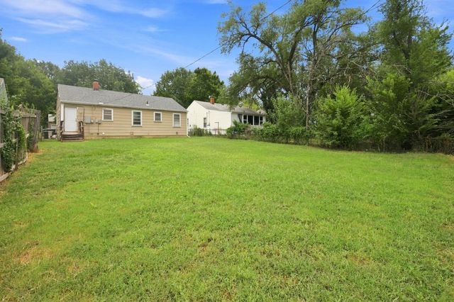 923 N Belmont Ave, Wichita, KS 67208