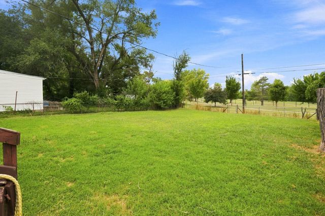 923 N Belmont Ave, Wichita, KS 67208