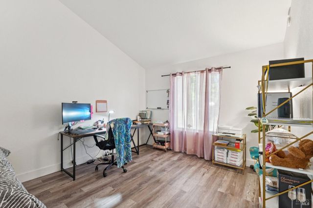 3642 Alamo Dr, Vacaville, CA 95687