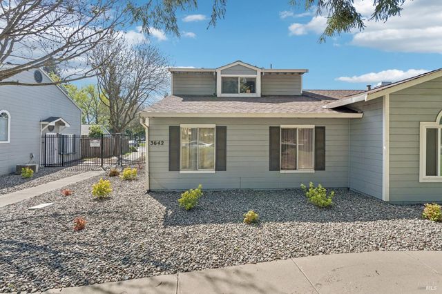 3642 Alamo Dr, Vacaville, CA 95687