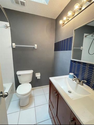 924 SYKES COURT 104, Orlando, FL 32828