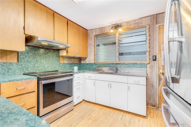 99-941 Hulumanu Street, Aiea, HI 96701