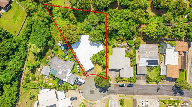 99-941 Hulumanu Street, Aiea, HI 96701