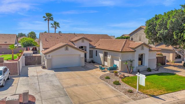 7965 W ROBIN Lane, Peoria, AZ 85383