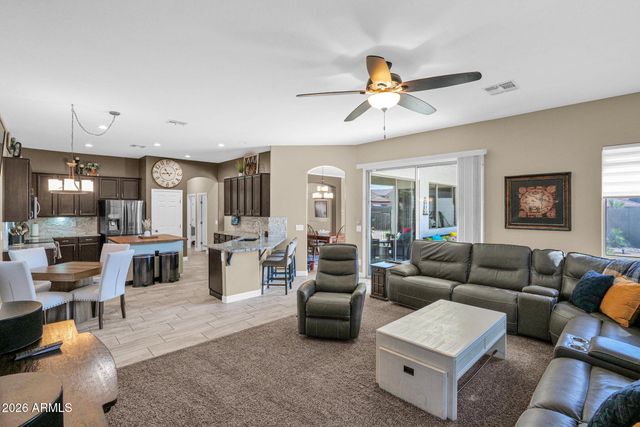 7965 W ROBIN Lane, Peoria, AZ 85383