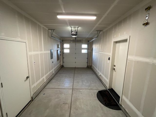224 Arbor Drive S, Madera, CA 93636