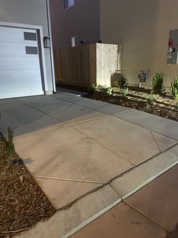 224 Arbor Drive S, Madera, CA 93636