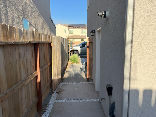 224 Arbor Drive S, Madera, CA 93636