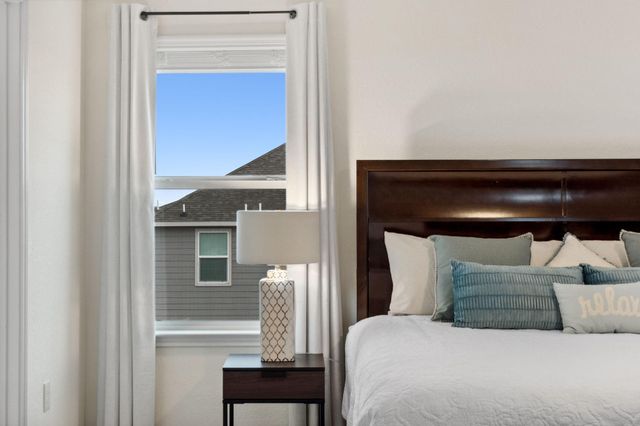 6509 Wagon Spring ST, Del Valle, TX 78617