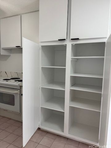 303 Liliuokalani Avenue 602, Honolulu, HI 96815