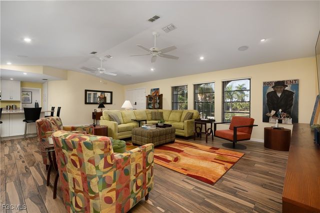 12070 Bohman LN, Bokeelia, FL 33922