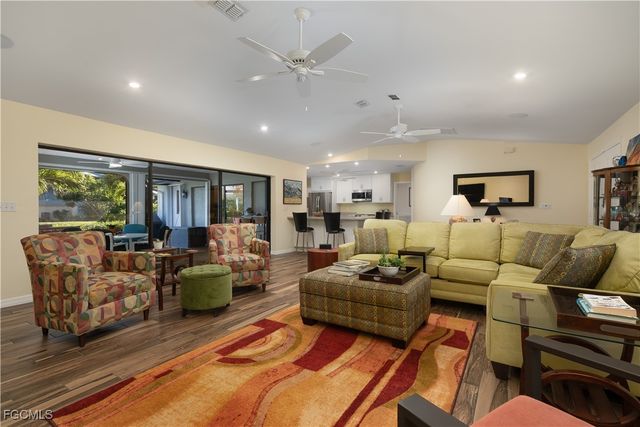 12070 Bohman LN, Bokeelia, FL 33922