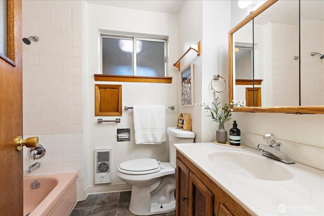 12216 12th Avenue S, Seattle, WA 98168