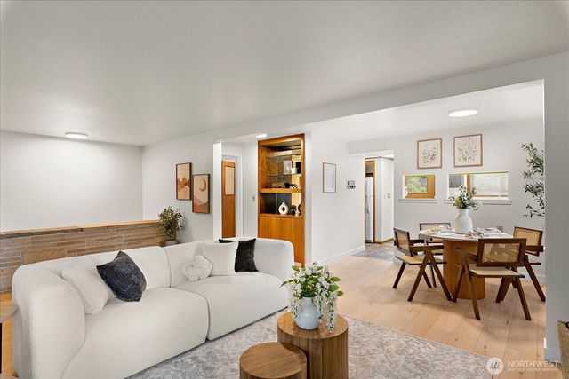 12216 12th Avenue S, Seattle, WA 98168