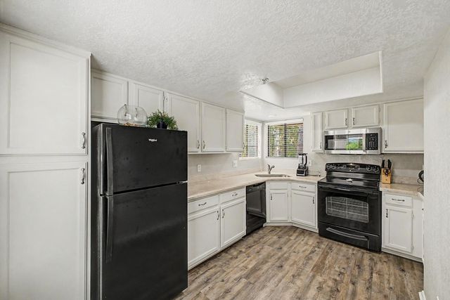 6885 E Cochise Road Apt 229, Paradise Valley, AZ 85253