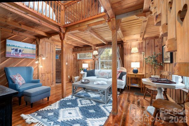 1265 Dillingham Road, Barnardsville, NC 28709