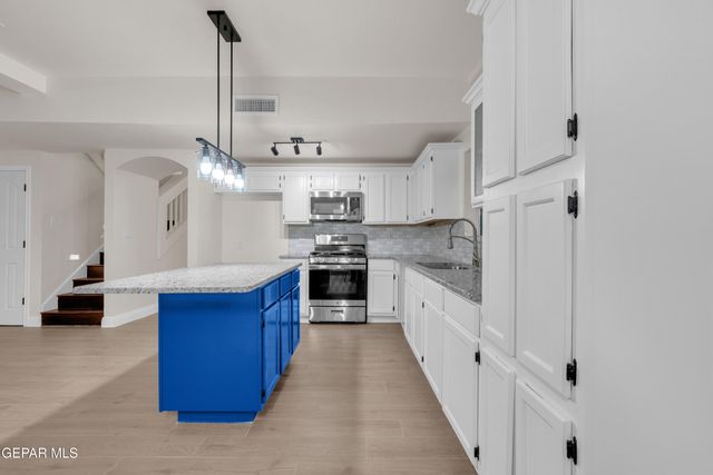 10732 Pleasant Sand Drive, El Paso, TX 79924