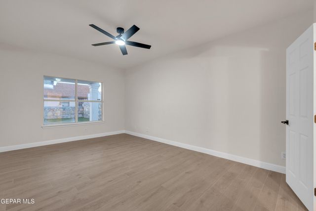 10732 Pleasant Sand Drive, El Paso, TX 79924